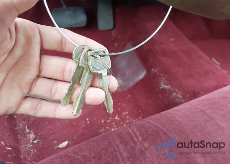 1990 Ford Taurus Gl z USA, uszkodzony, nr VIN 1FACP52U8LA234767